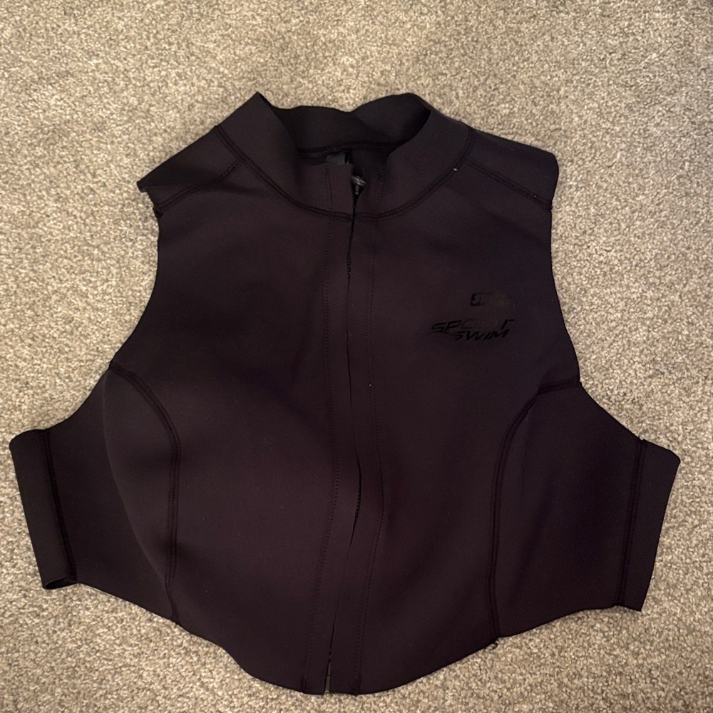 SKIMS Black Women's Swim Top